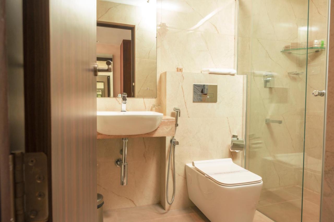 The Runway Hotel Коччи Экстерьер фото